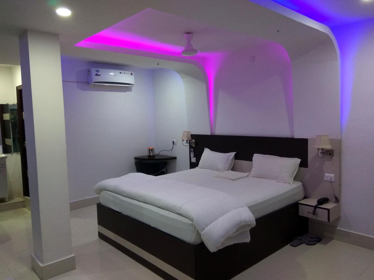 Hotel R K Palace Supaul Bagian luar foto